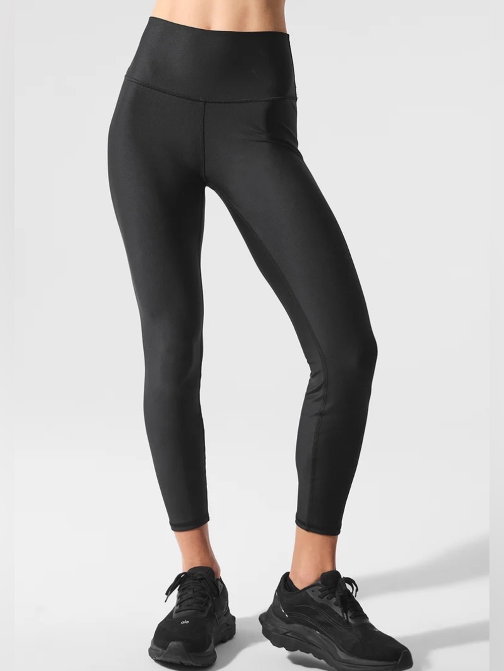 ALO Yoga 7/8 High-Waist Airlift Legging in Black - S